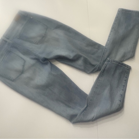 Judy Blue Skinny Jeans Distressed Light Wash | Size 31 - Picture 8 of 14